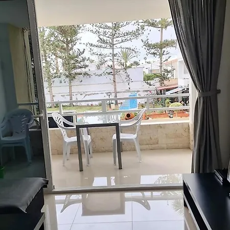 Apartment Yumbo - Tanife Roos *